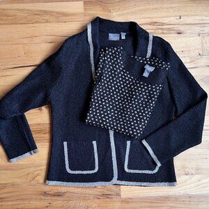 2-piece Chico’s Travelers Elegant Women's Black Blazer with Gray Accents 8/10